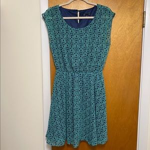 Gap Sleeveless Heart Print Sundress w keyhole neck